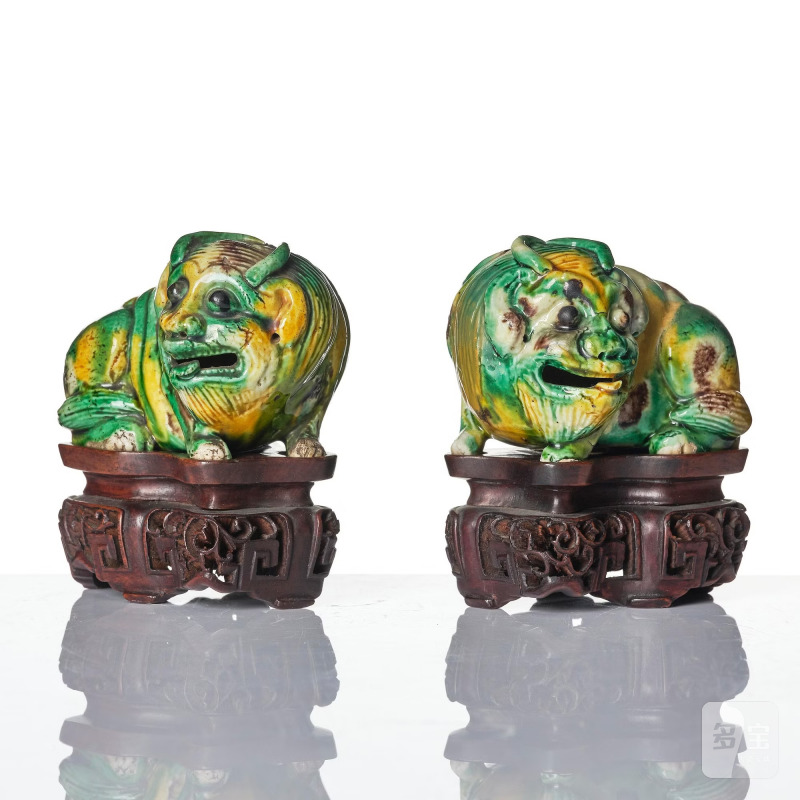 A pair of egg and spinach glazed figures of mythical creatures, - 图2